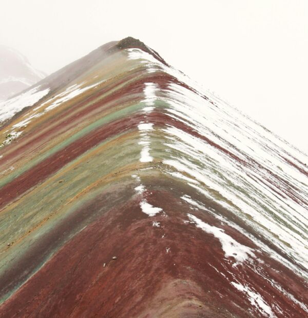 Aventura Mística en 2 Días: Machu Picchu & Montaña de Siete Colores