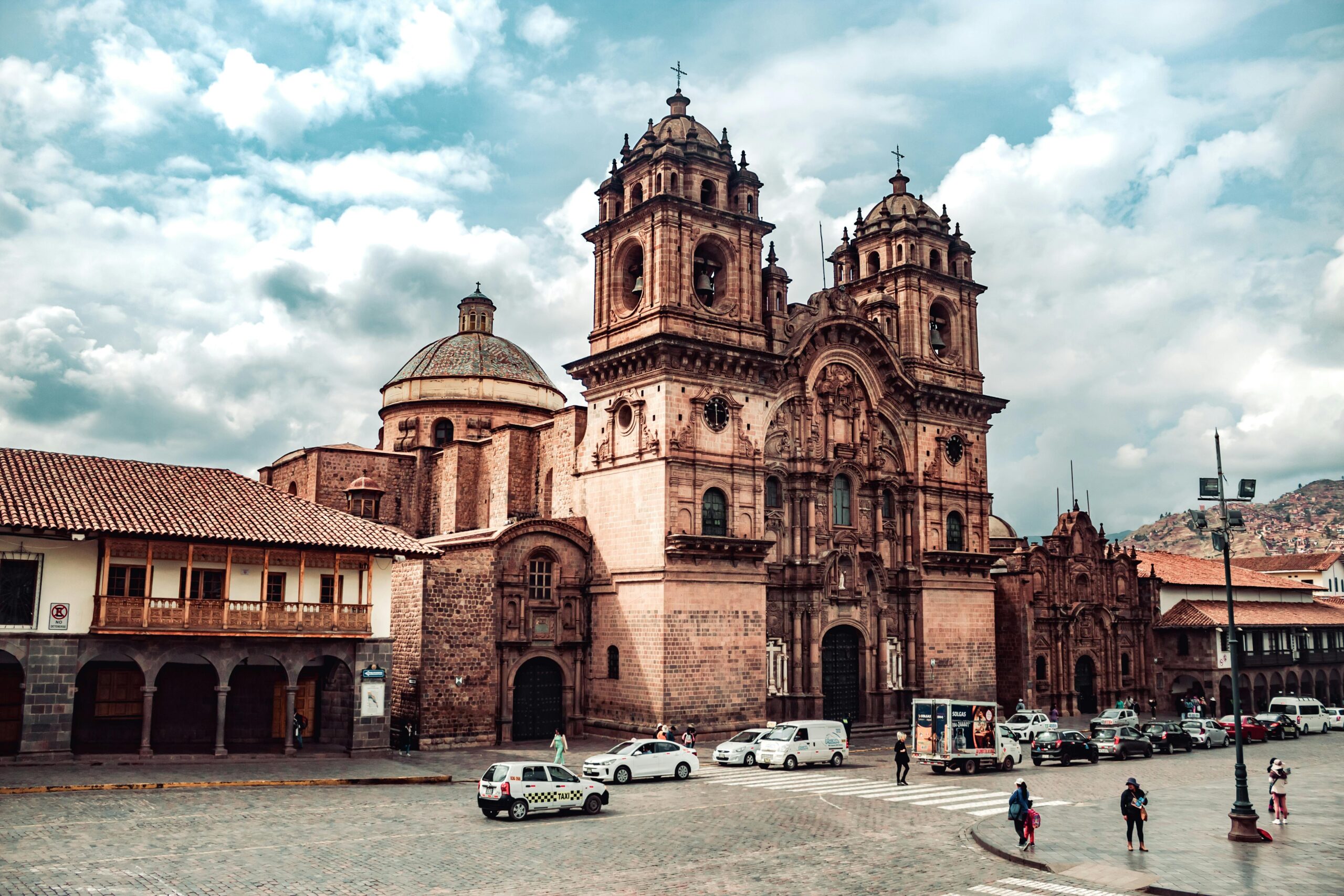 Renacer Andino: 3 Días Sagrados en Cusco & Machu Picchu