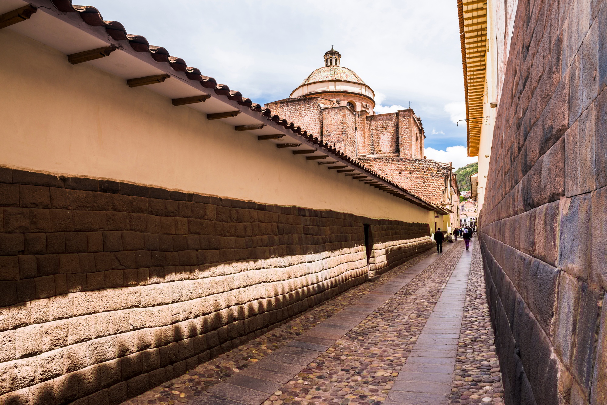 Inca stonework and walls on a street in Cusco (aka Cuzco, Quscsu and Quosco), Cusco Region, Peru, So